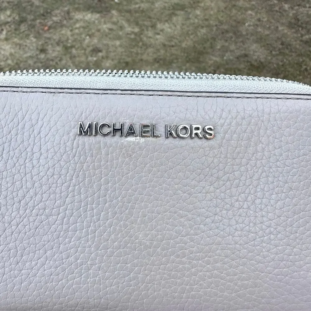 Michael Kors Jet Set Large Flat Multifunction Pebbled Leather‎ Wristlet Wallet